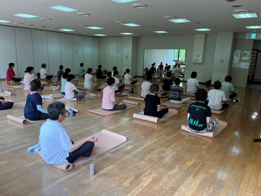 ヨガ土曜日クラス うらしま荘